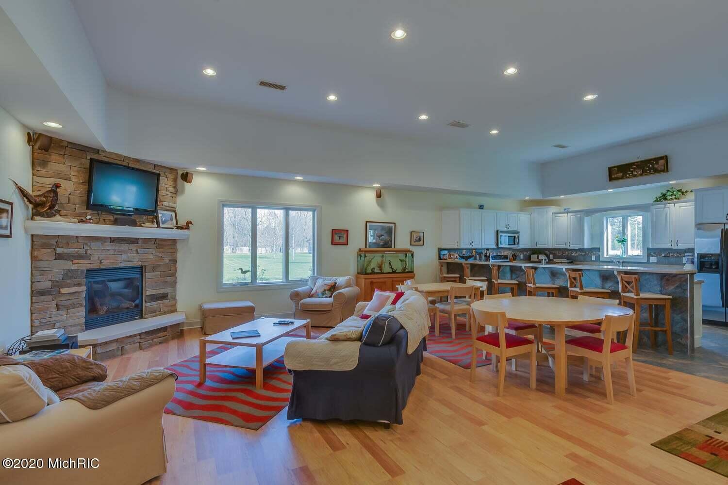 97 Diamond Point Lane New Buffalo MI 49117