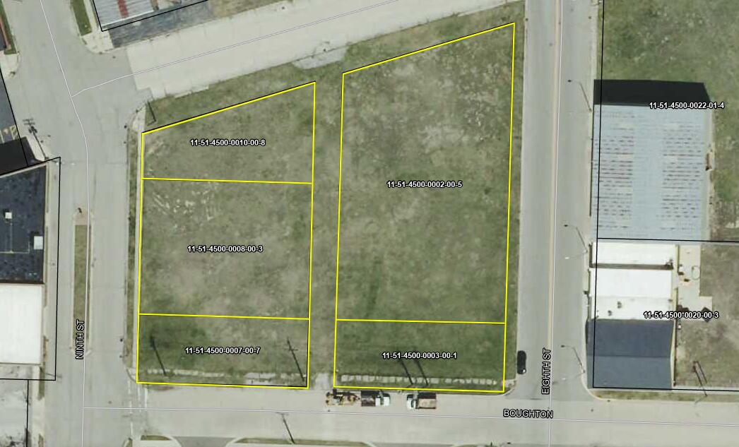 Ville Eighth / Ninth / Boughton Street Benton Harbor MI 49022