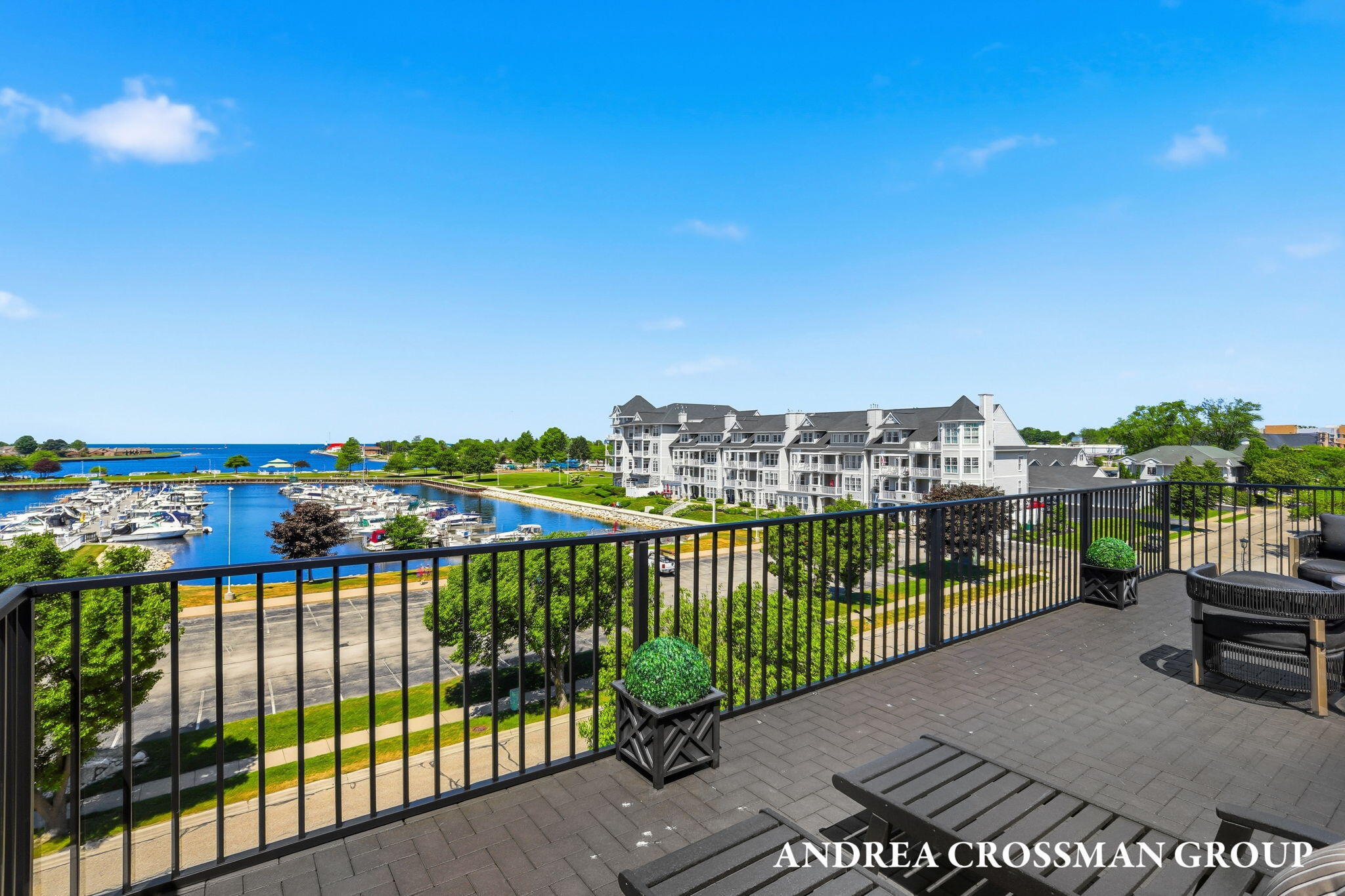 413 S Rath Avenue Ludington MI 49431
