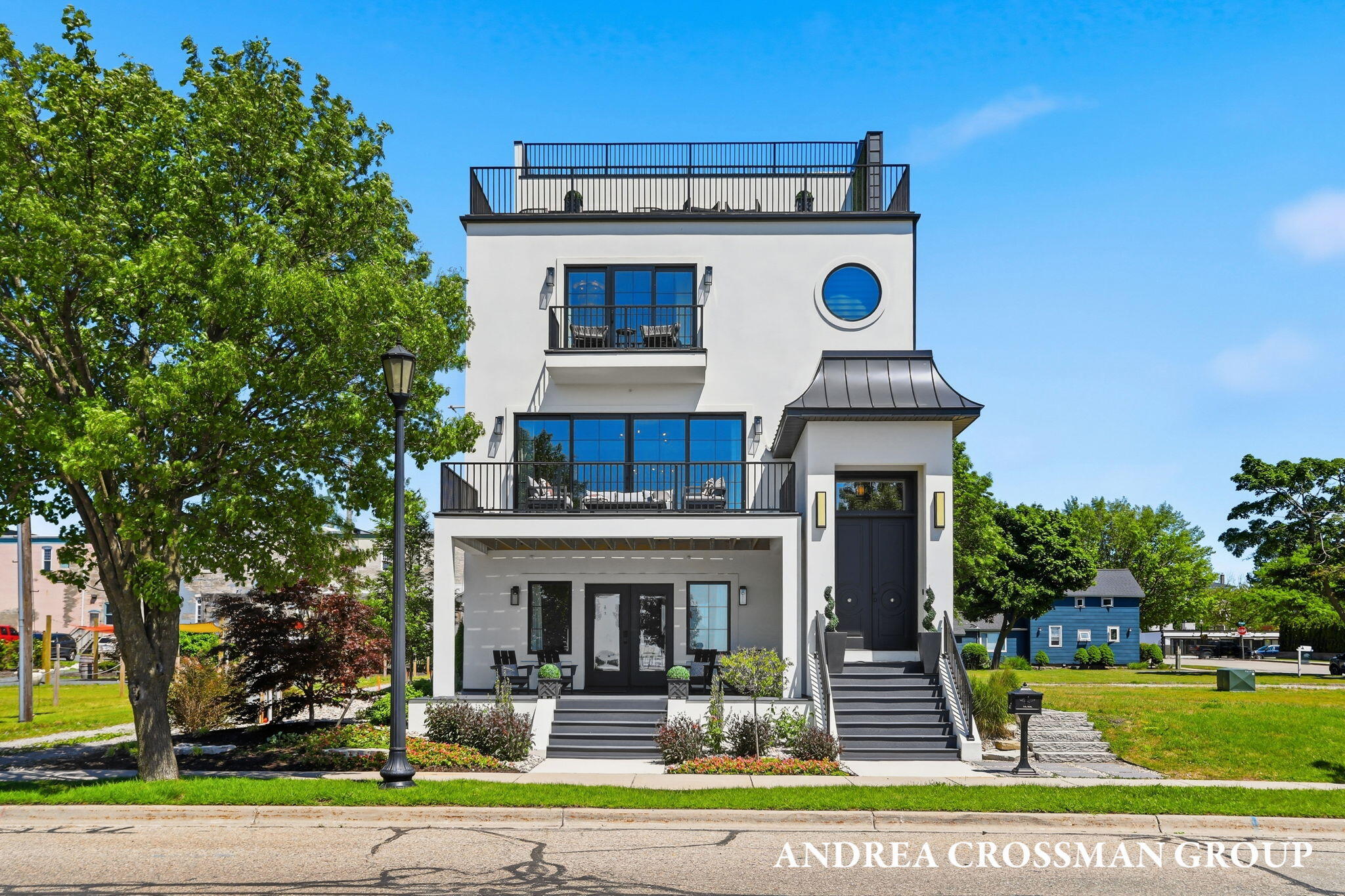 413 S Rath Avenue Ludington MI 49431