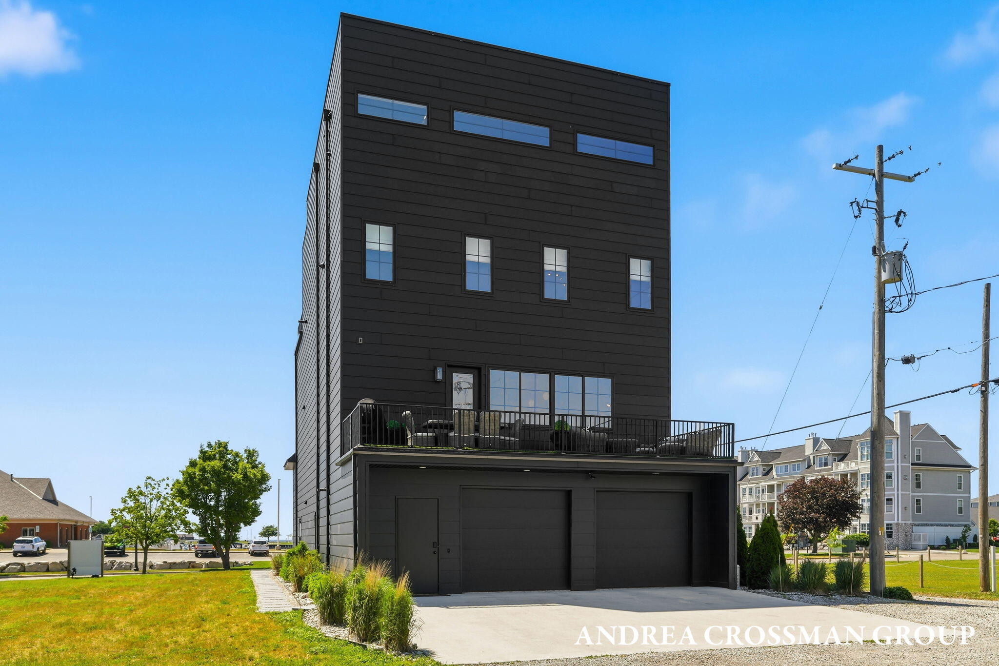 413 S Rath Avenue Ludington MI 49431