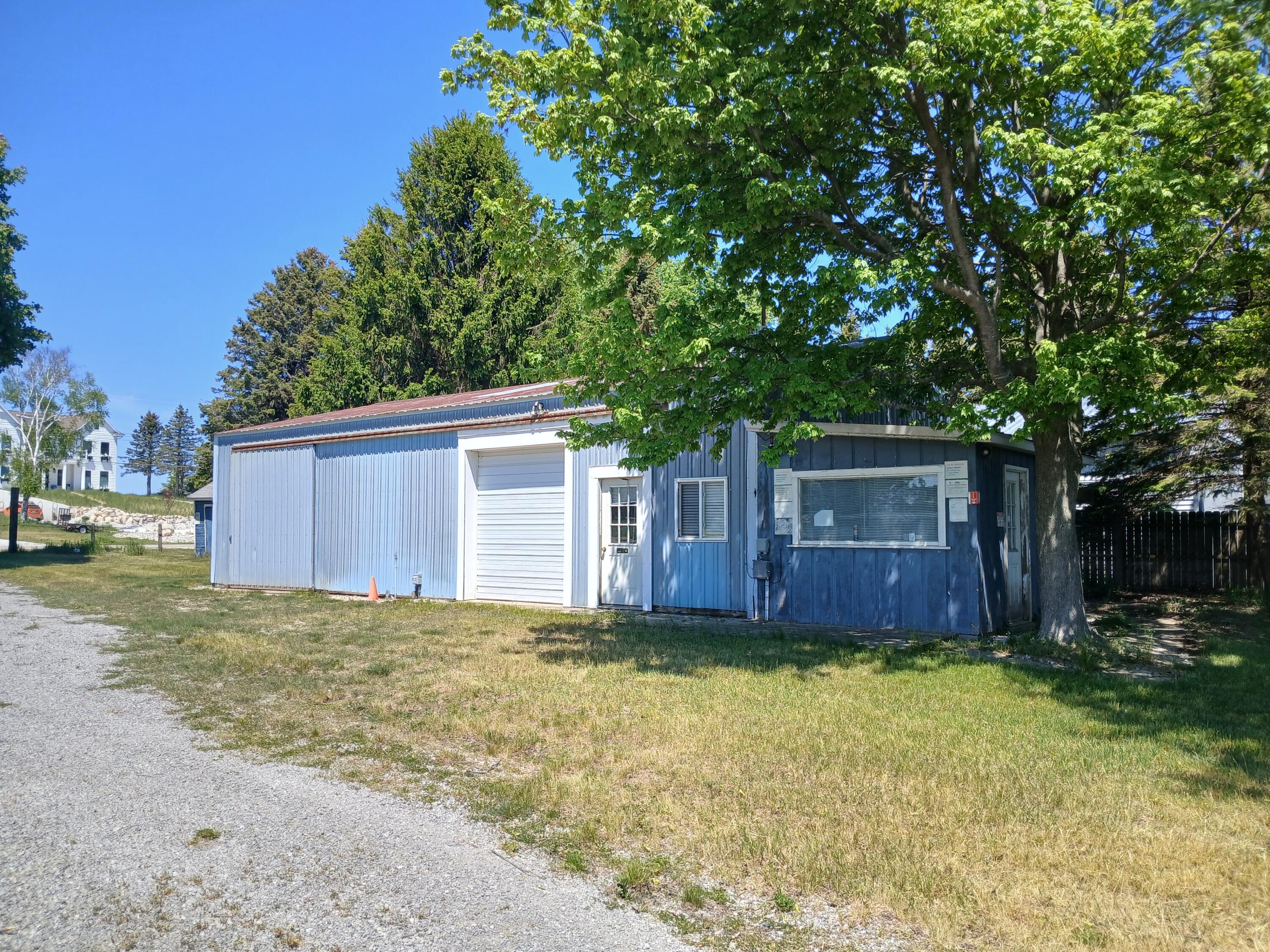 846 S Lakeshore Drive Ludington MI 49431