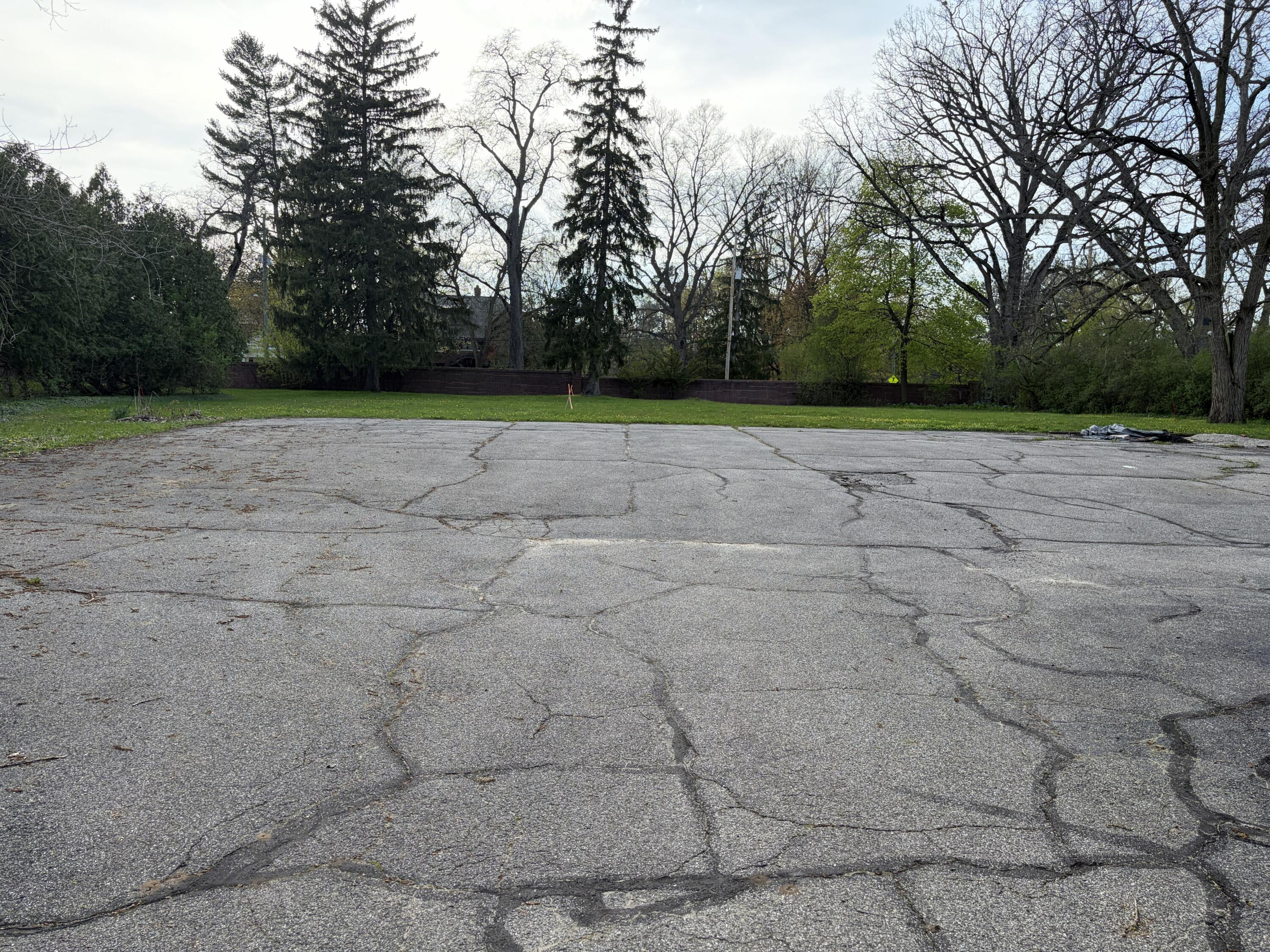 250 Plymouth Avenue SE Grand Rapids MI 49506