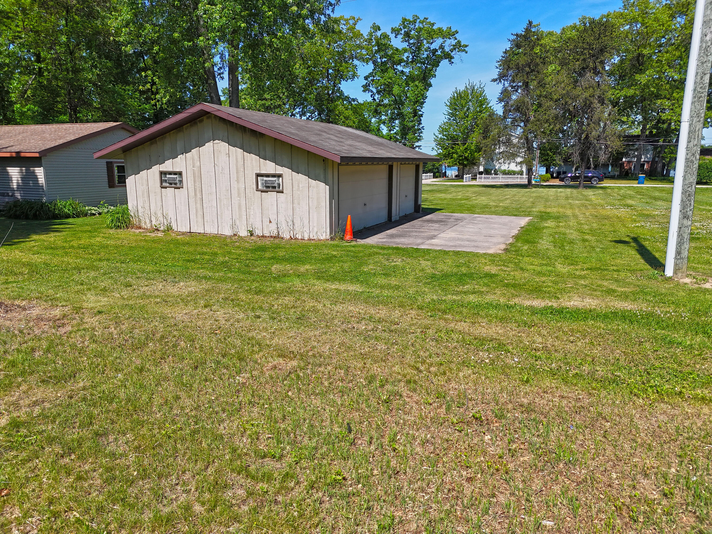 E Lakeshore Drive Dowagiac MI 49047