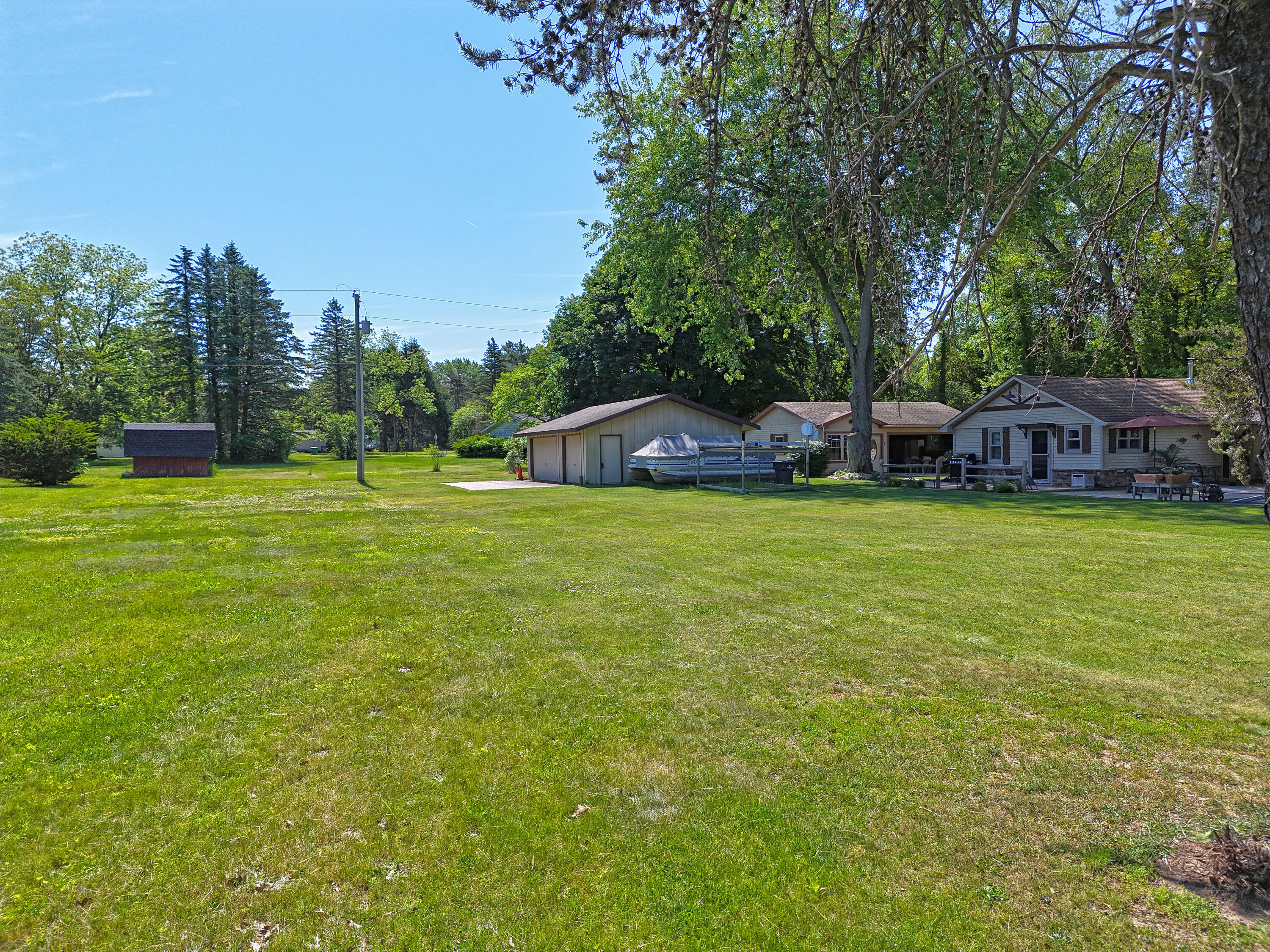 E Lakeshore Drive Dowagiac MI 49047