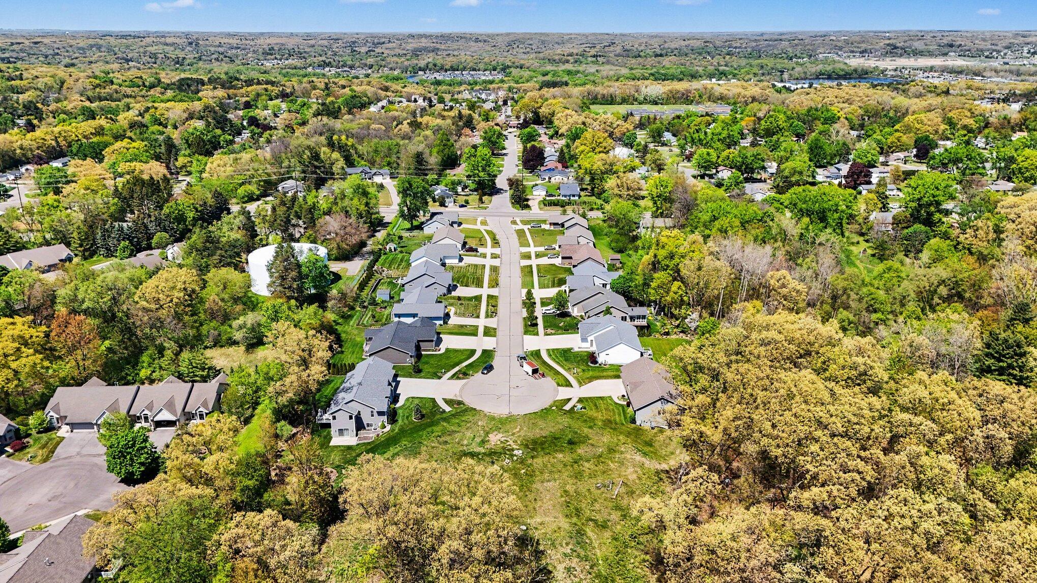 4777 Trail View NE Grand Rapids MI 49525