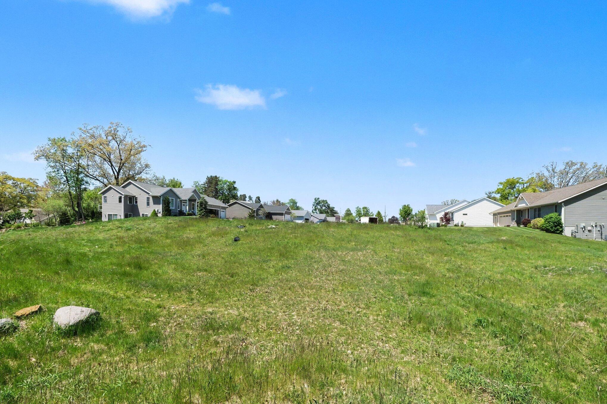 4777 Trail View NE Grand Rapids MI 49525