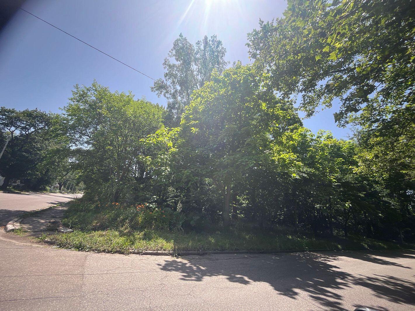 1320 Bryant Street Kalamazoo MI 49001