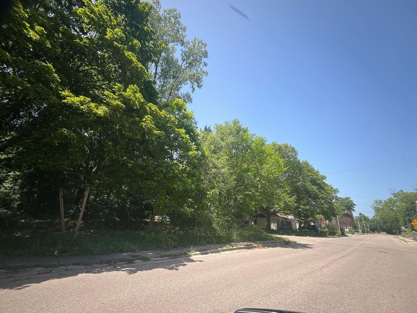 1320 Bryant Street Kalamazoo MI 49001