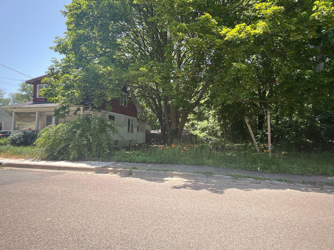 1320 Bryant Street Kalamazoo MI 49001