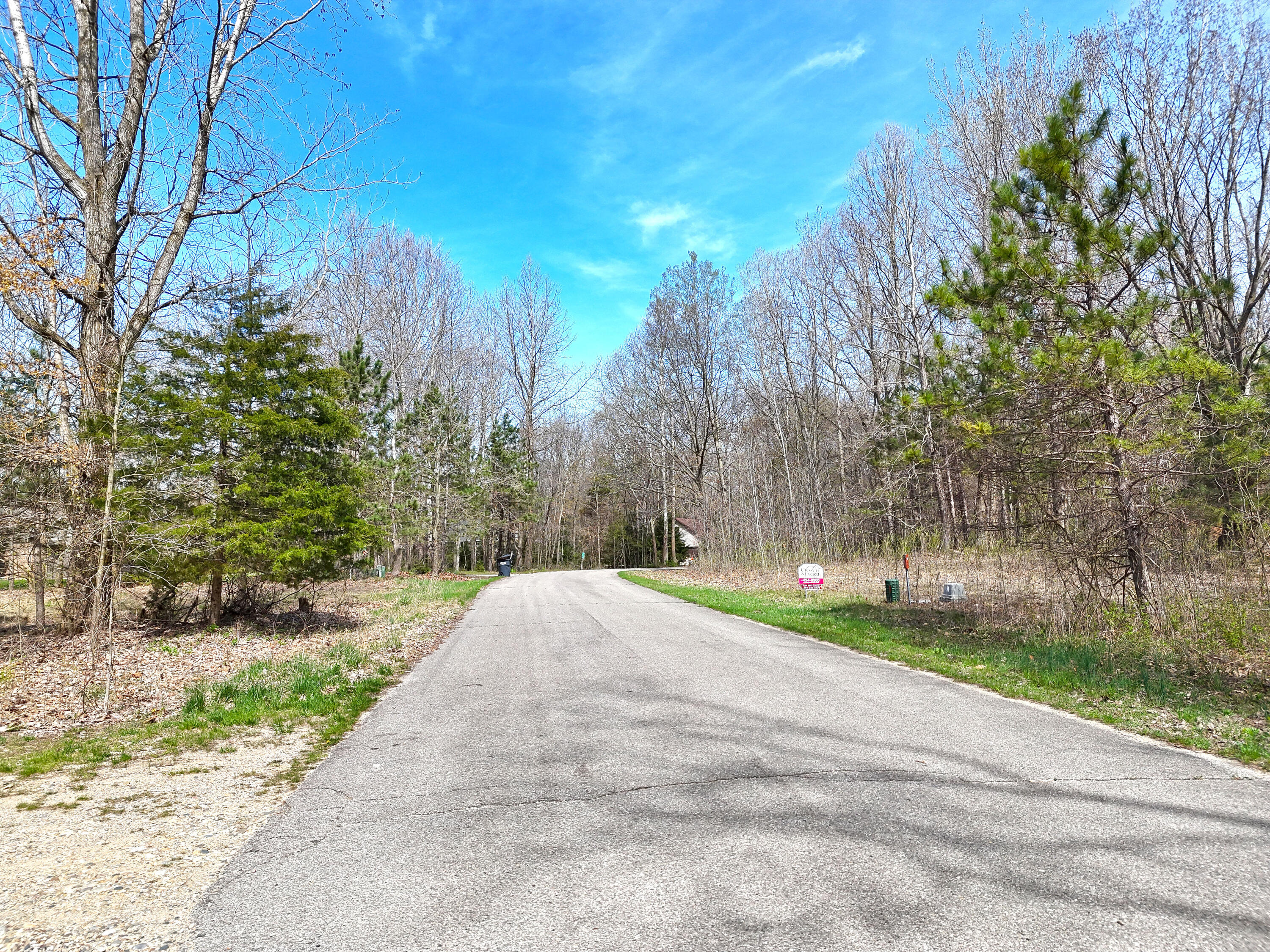 29265 Misty Pines Street Dowagiac MI 49047