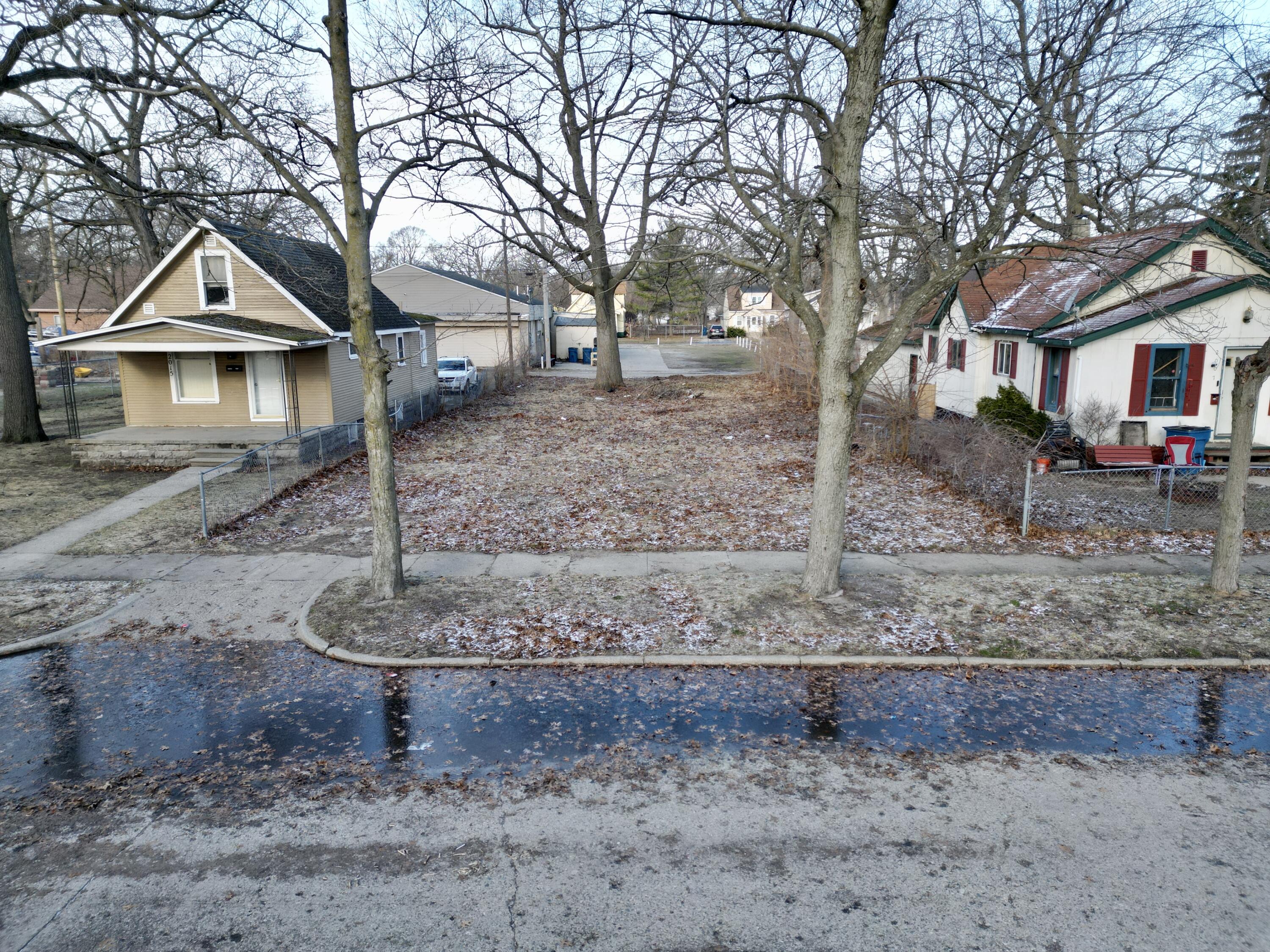 2011 5th Street Muskegon MI 49444
