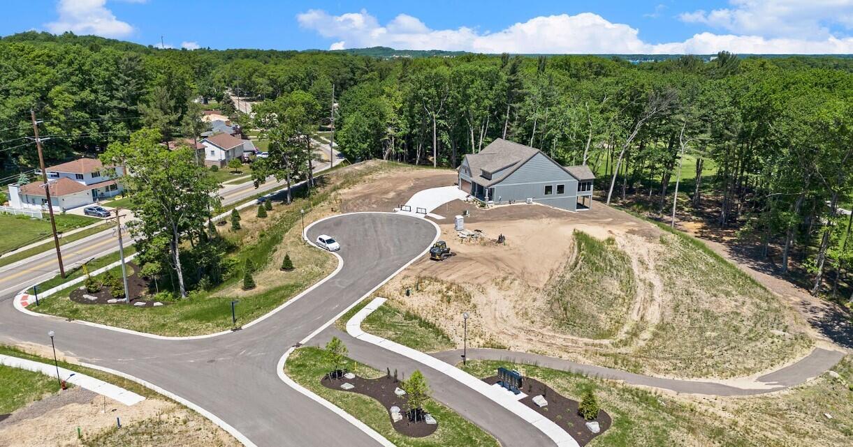#5 Duneside Trail Muskegon MI 49441