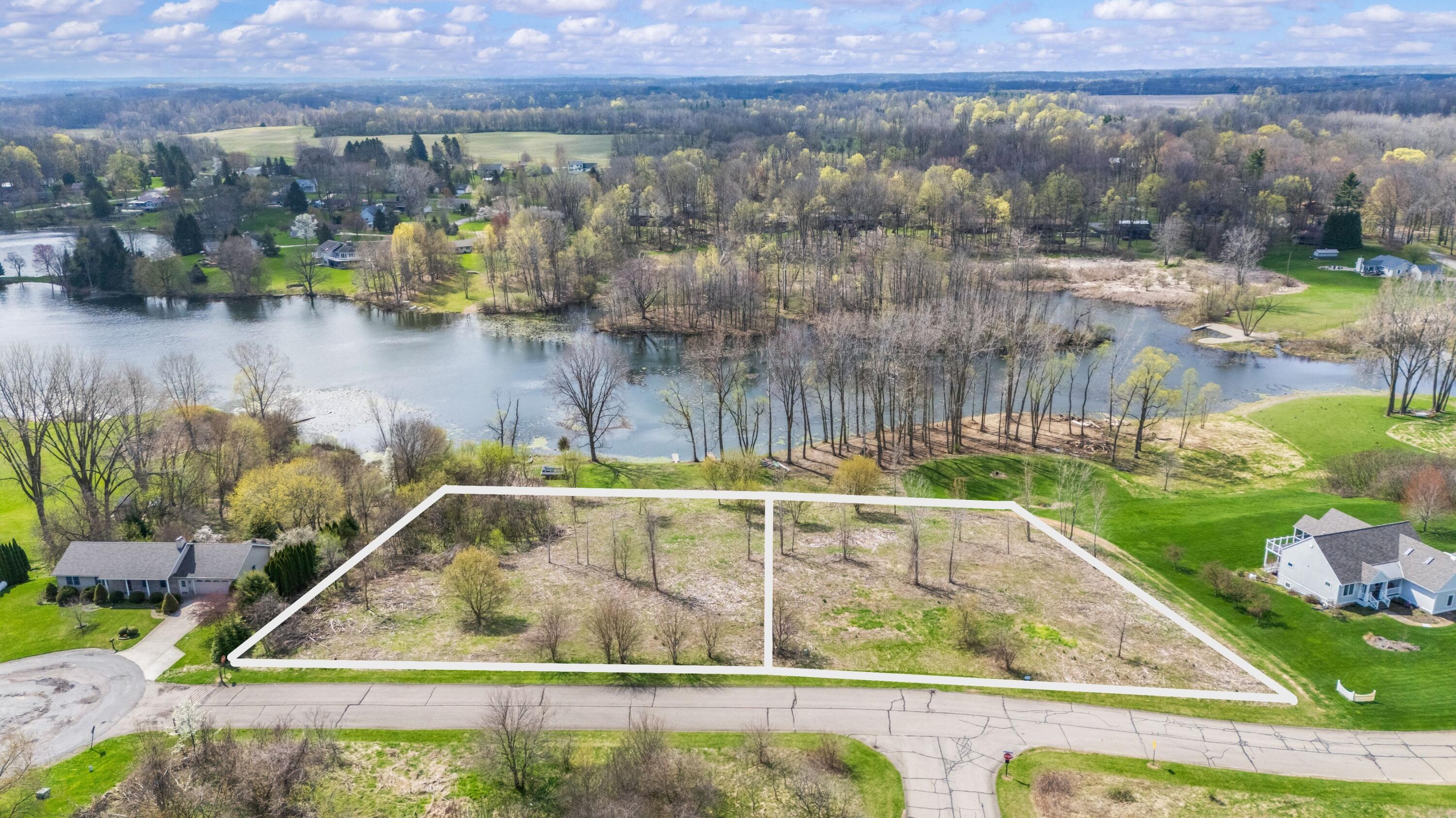 2686 W Lakeland Drive Berrien Springs MI 49103