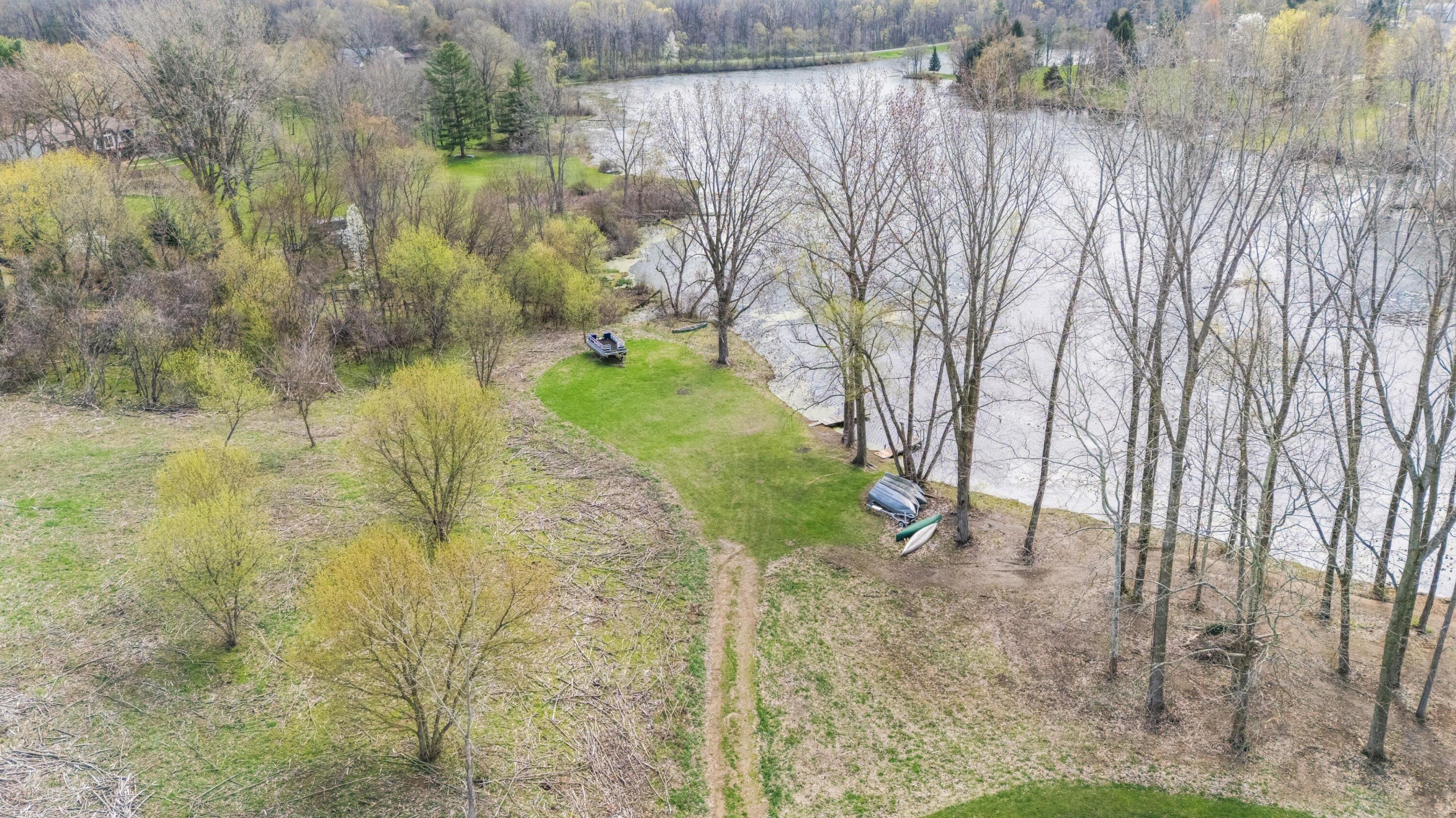 2686 W Lakeland Drive Berrien Springs MI 49103