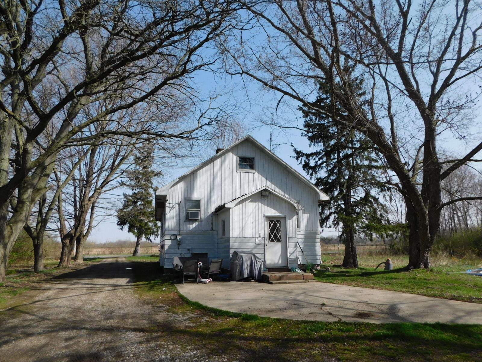 2583 Sodus Parkway Sodus MI 49126