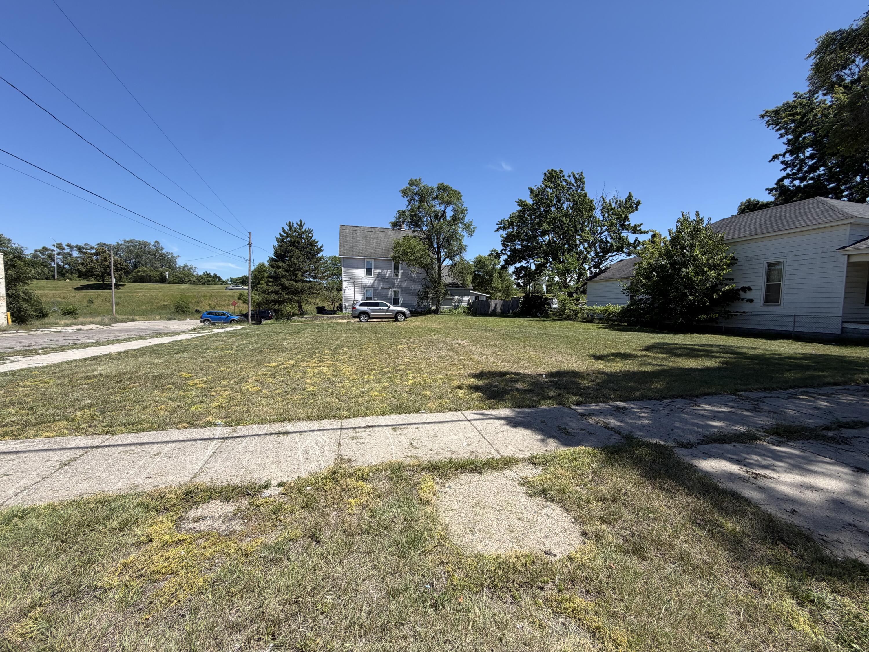 1430 Beidler Street Muskegon MI 49441
