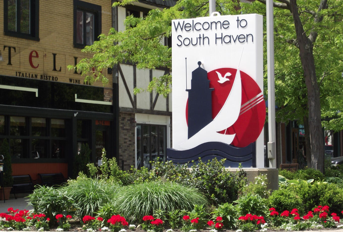 313 Cartwright Street South Haven MI 49090