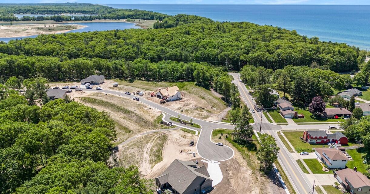 #18 Duneside Trail Muskegon MI 49441