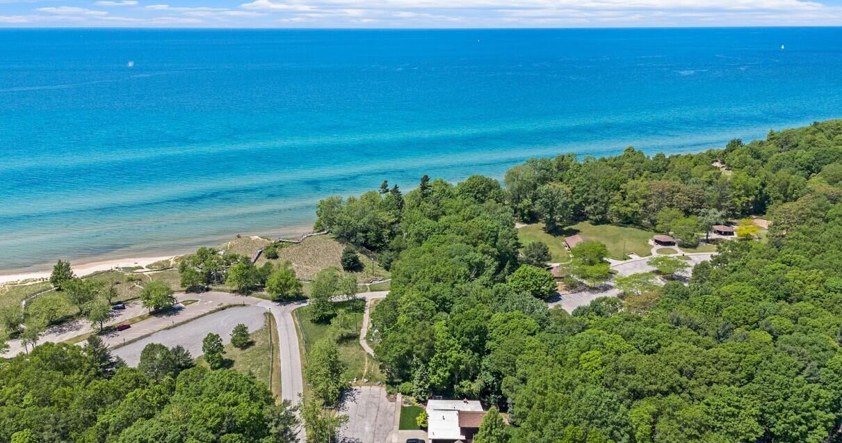 #18 Duneside Trail Muskegon MI 49441