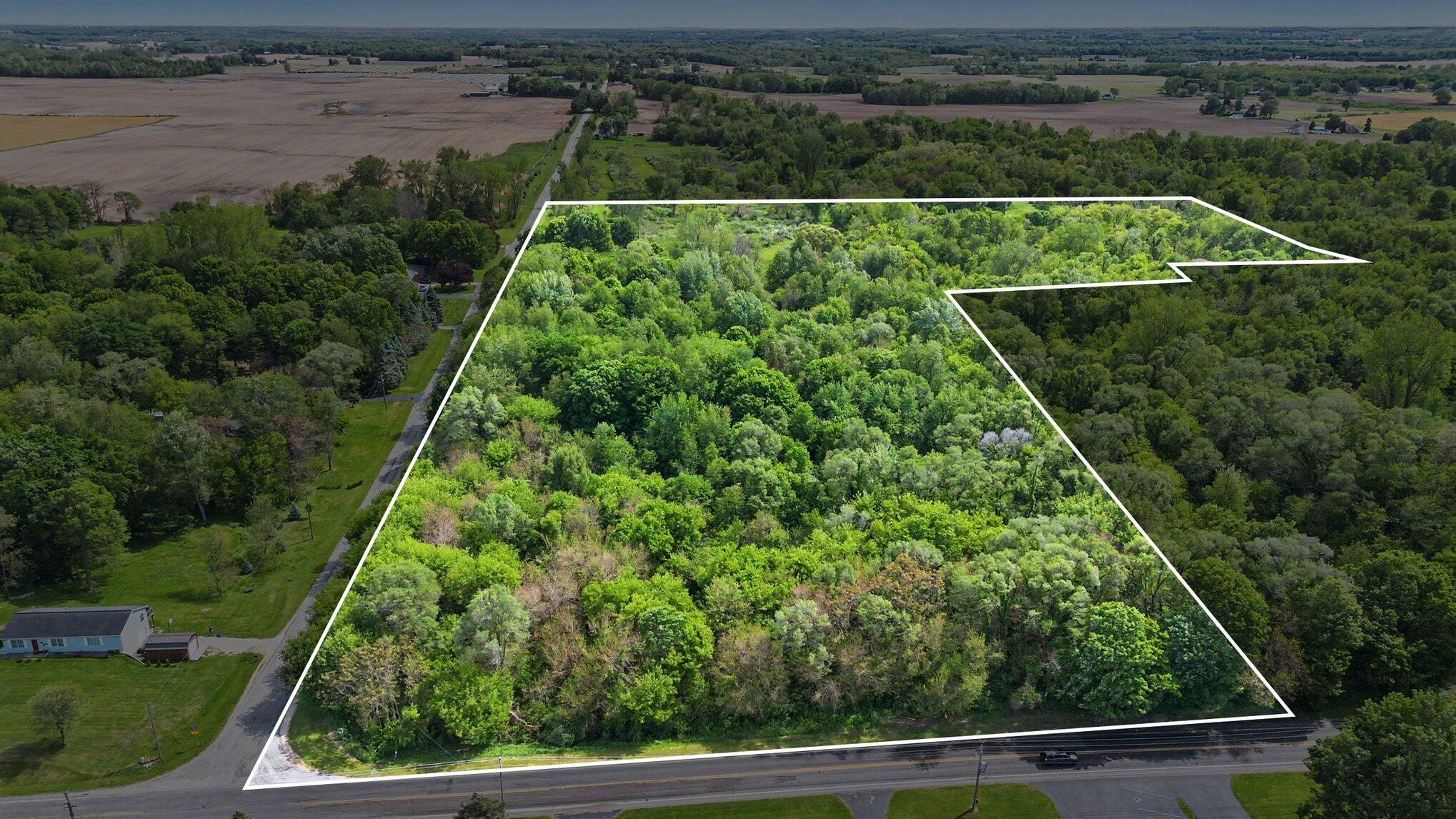 4244 Hillandale Road Sodus MI 49126