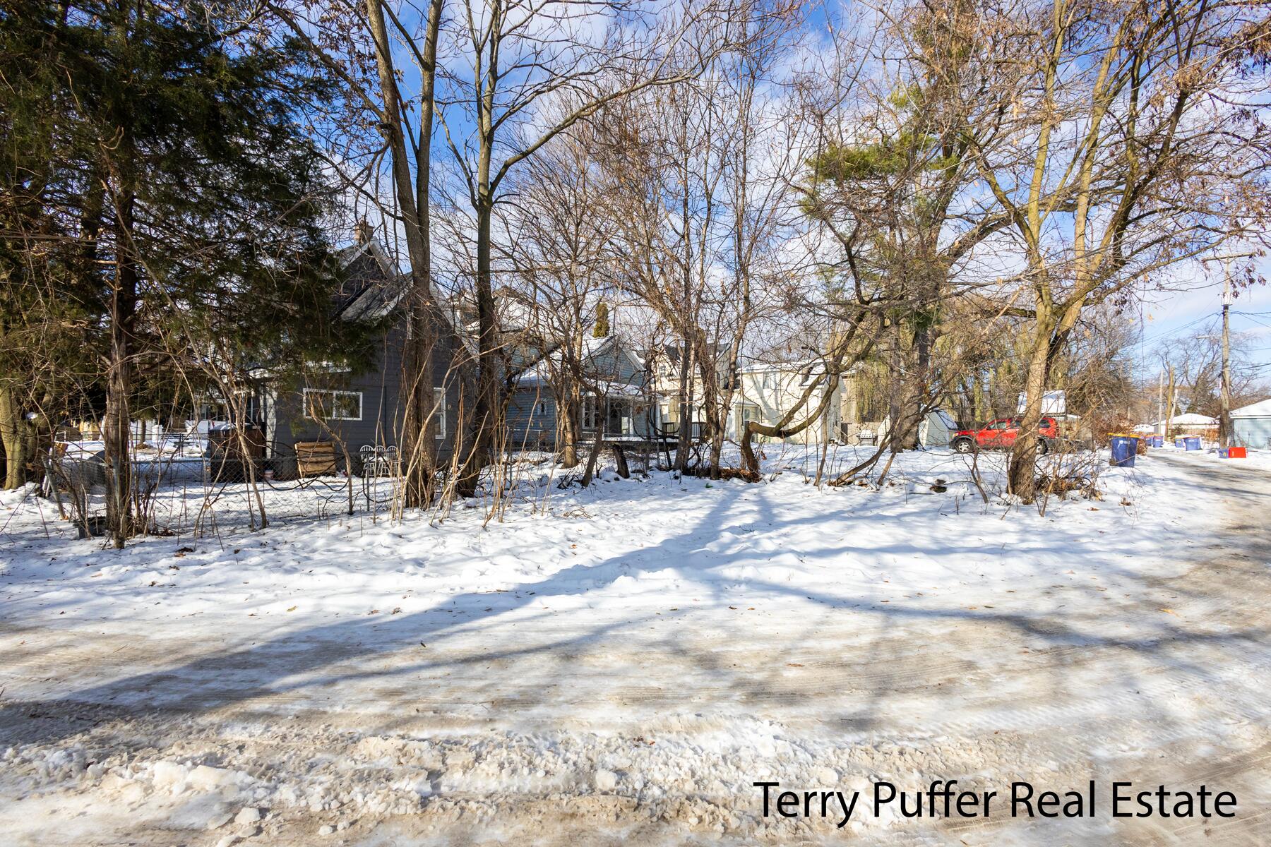 751 Park Street SW Grand Rapids MI 49504