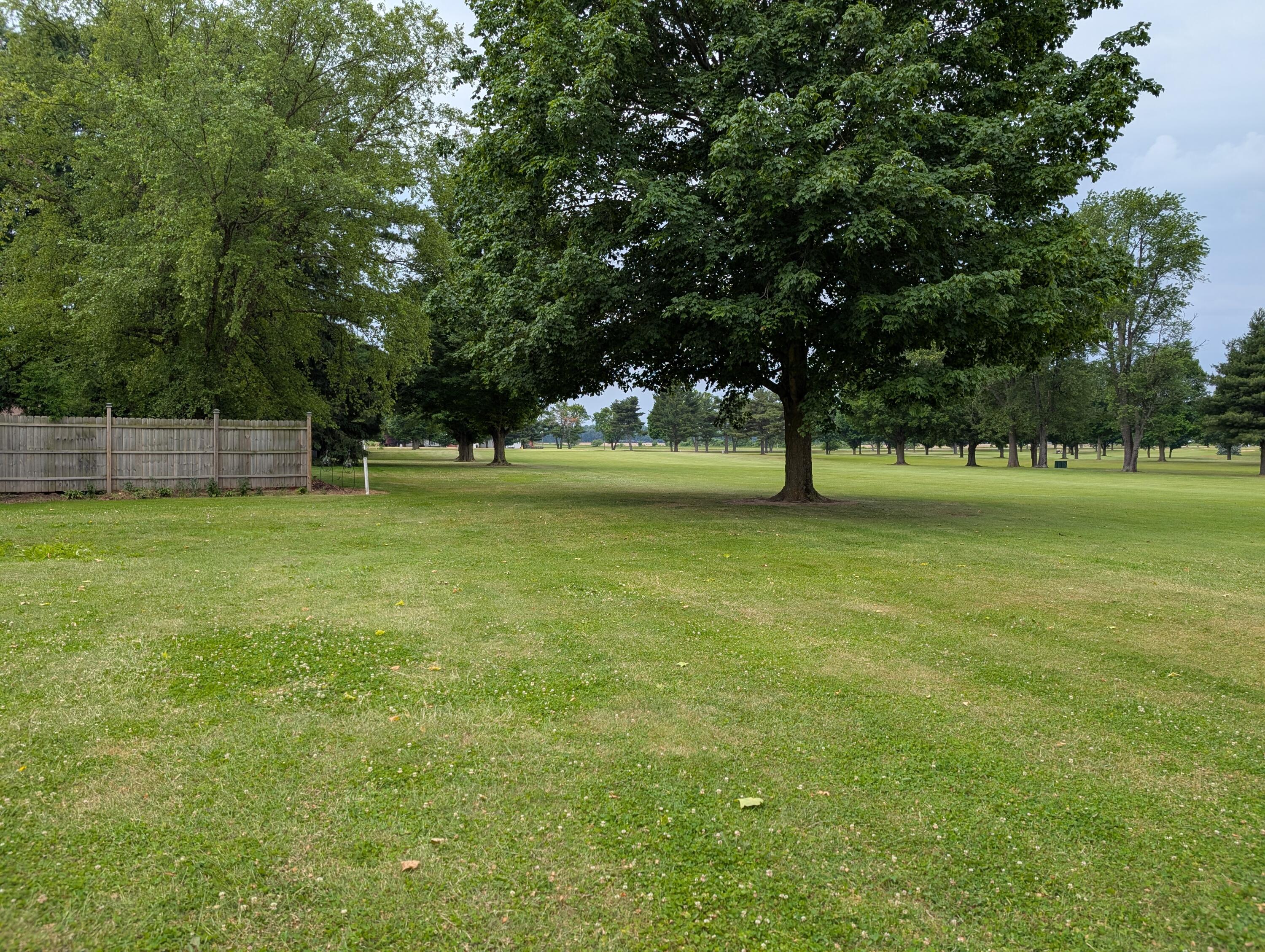 V/l Woodland Drive Dowagiac MI 49047