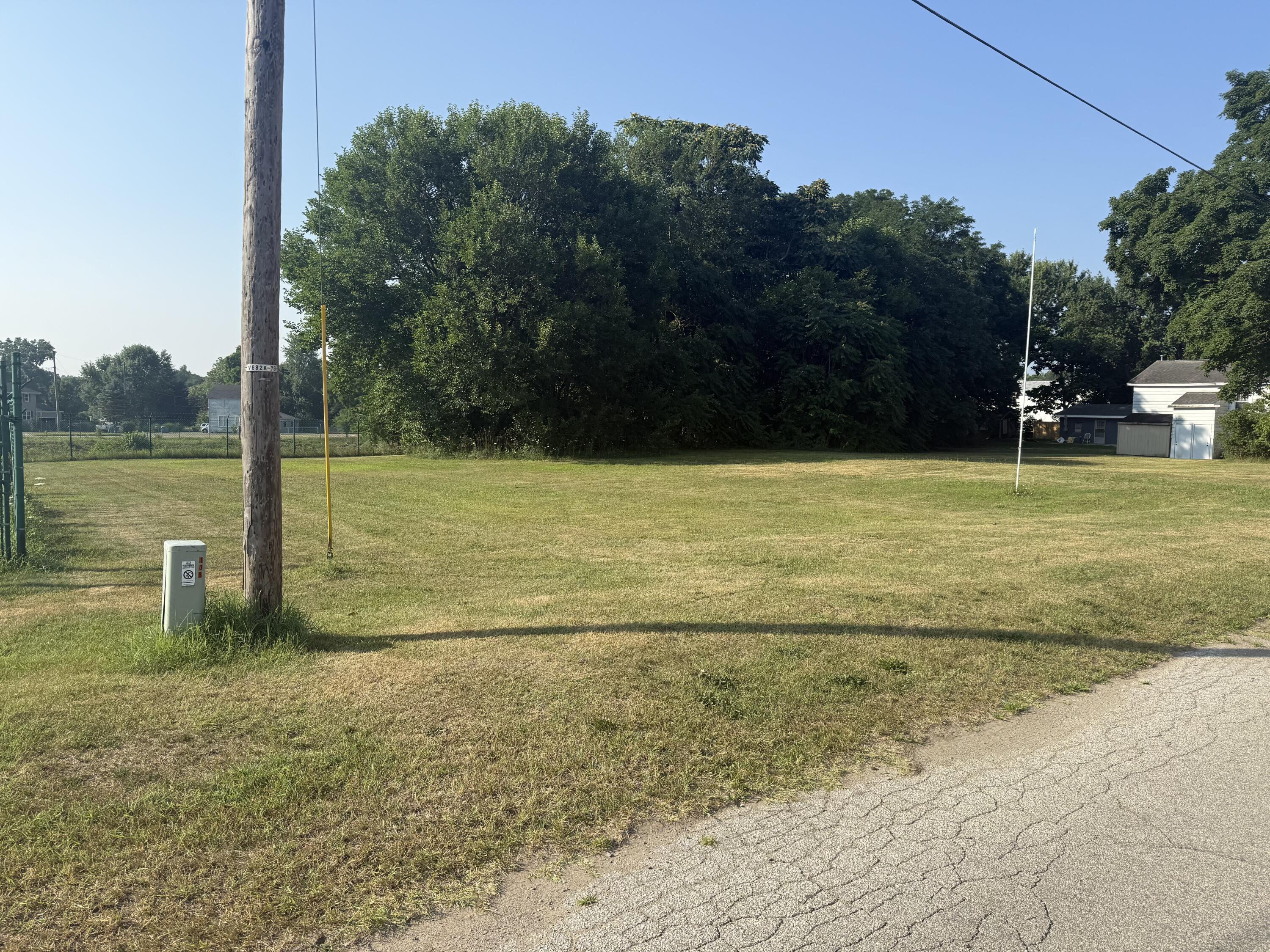E Beers Street Decatur MI 49045