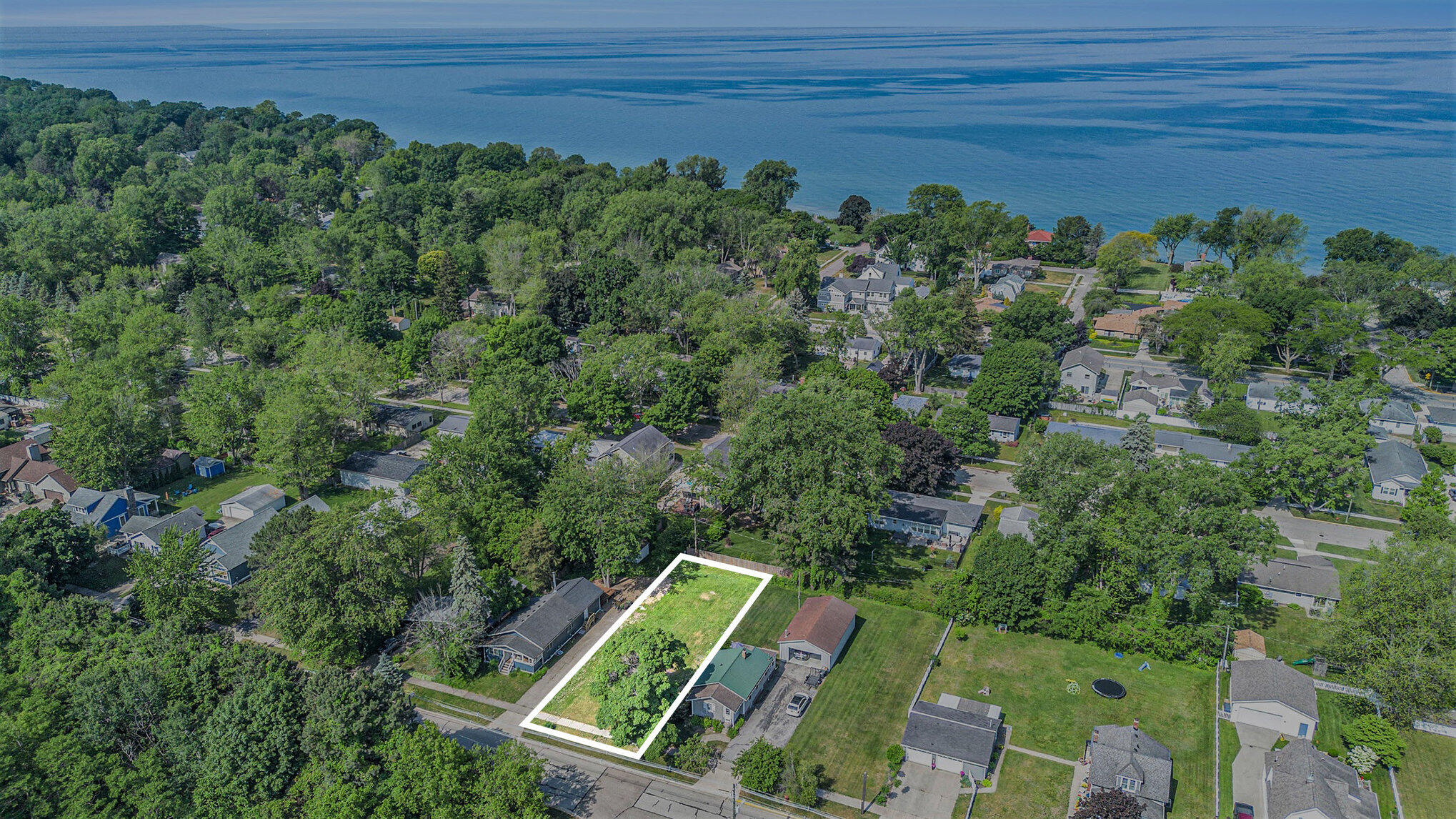 1006 St Joseph Street South Haven MI 49090