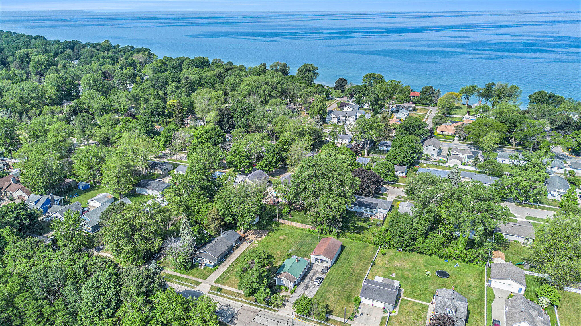 1006 St Joseph Street South Haven MI 49090