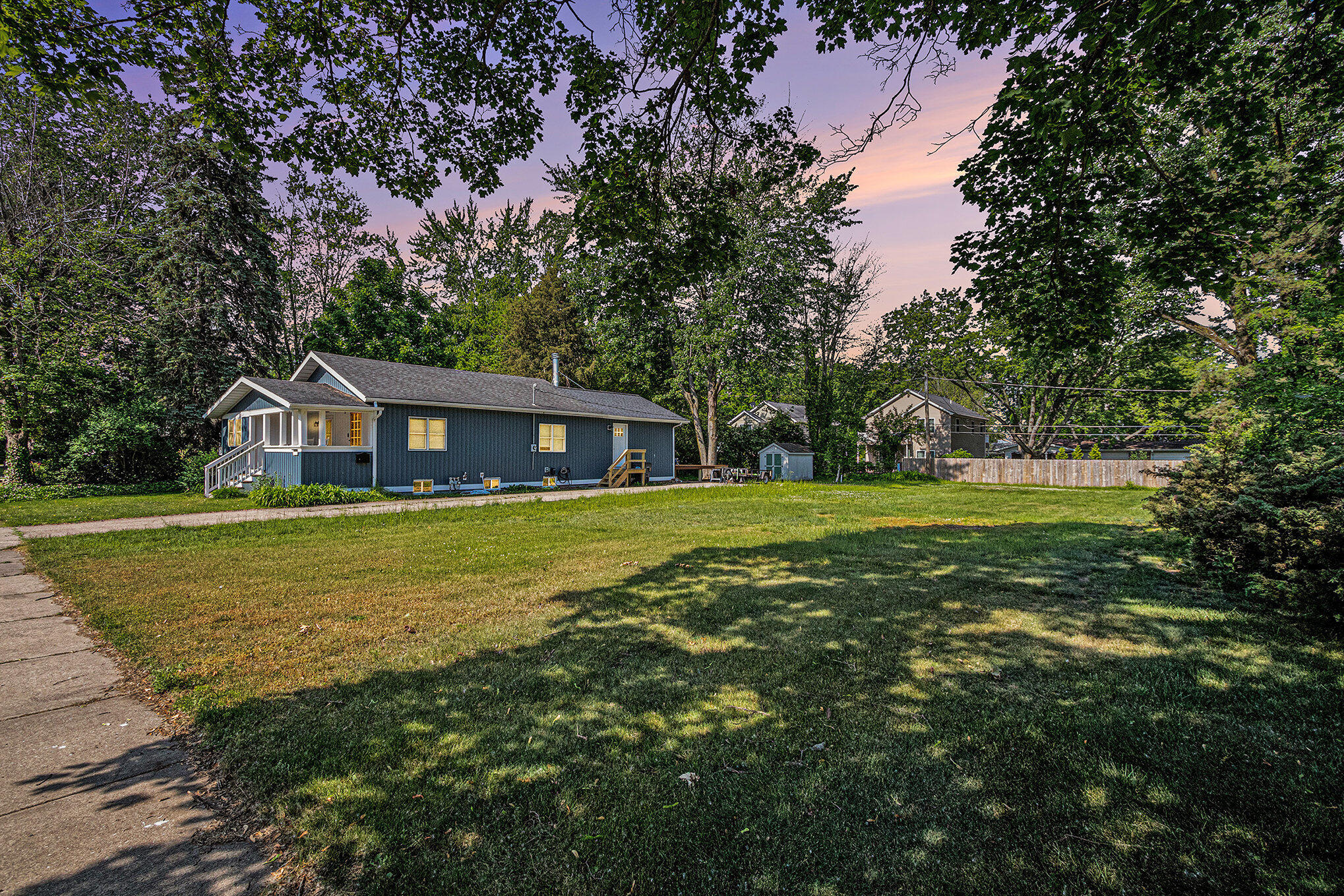 1006 St Joseph Street South Haven MI 49090