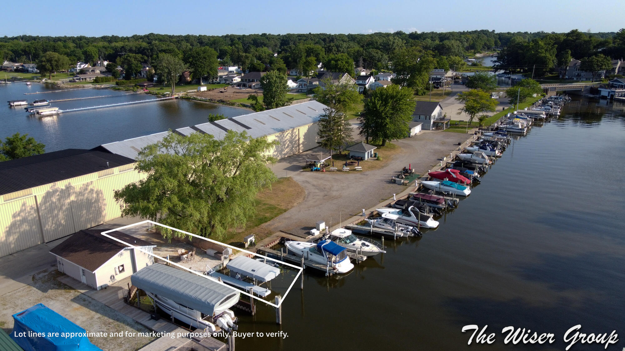332 Cihak Street Muskegon MI 49445