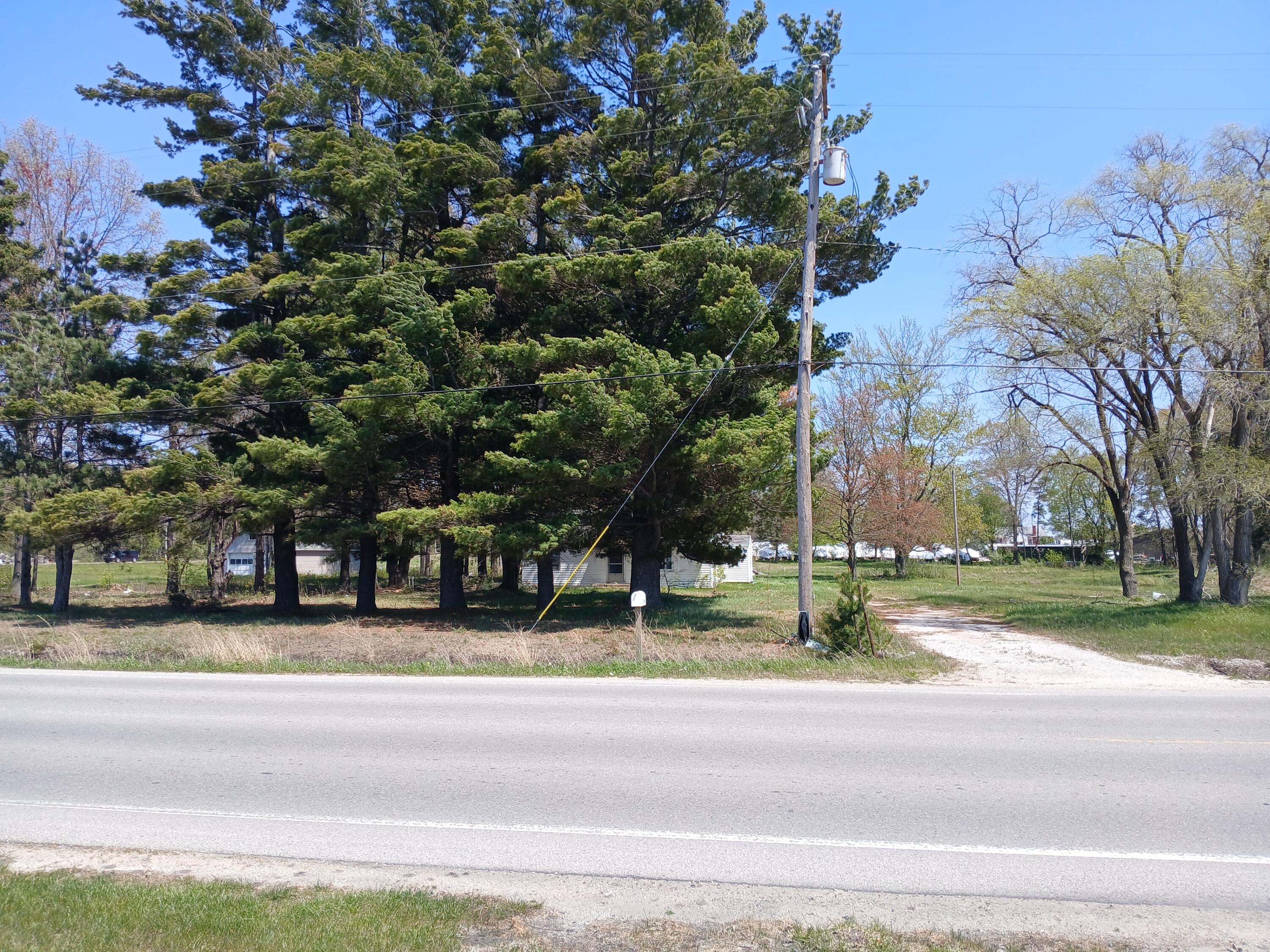 76 N Meyers Road Ludington MI 49431