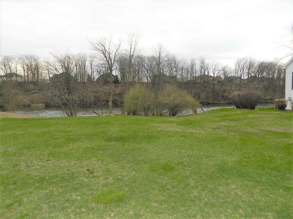 574 Swan River Drive Benton Harbor MI 49022