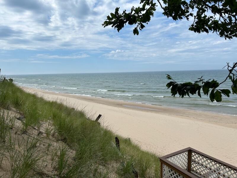 5043 Maranatha Drive Norton Shores MI 49441