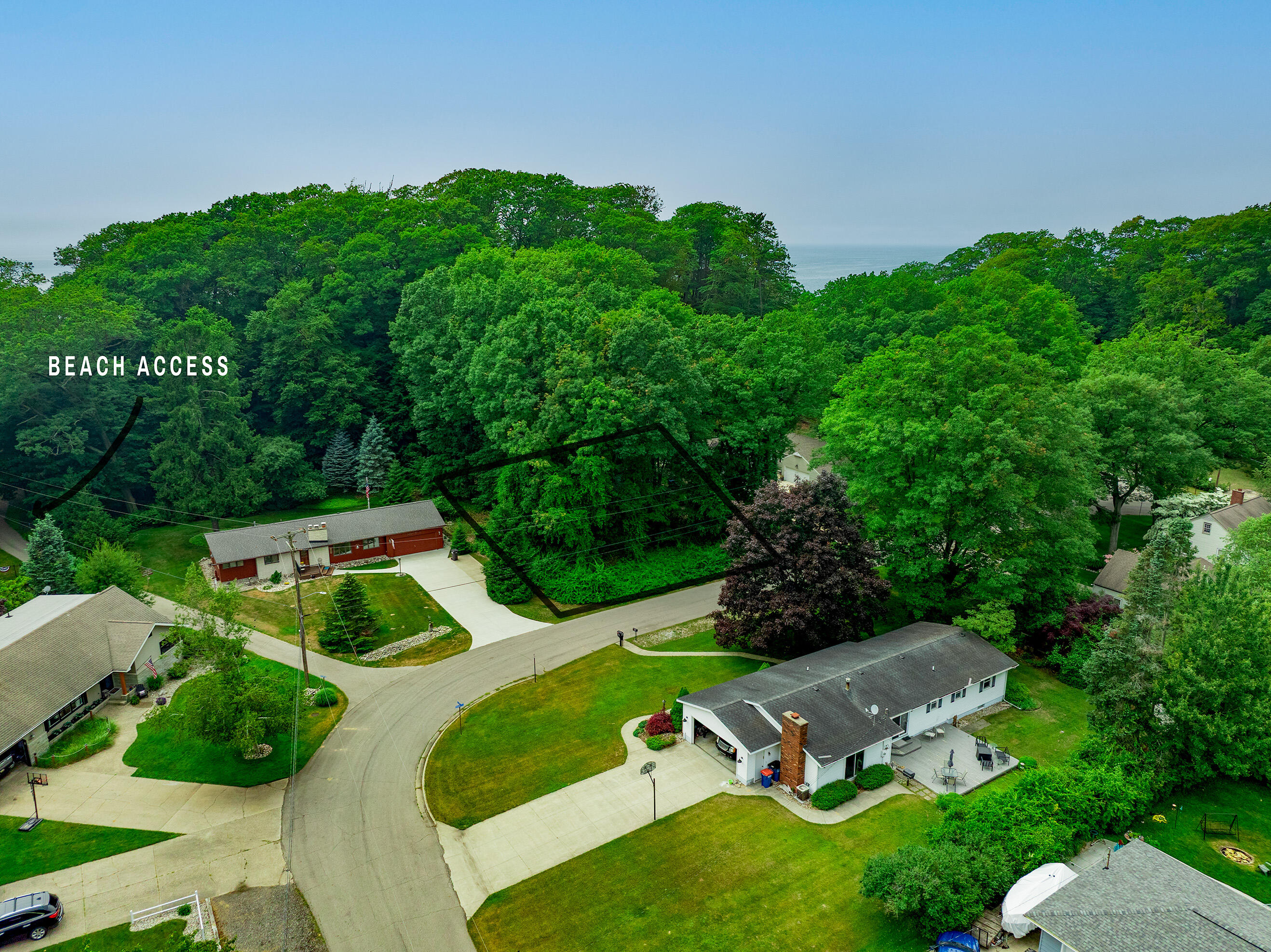 5043 Maranatha Drive Norton Shores MI 49441