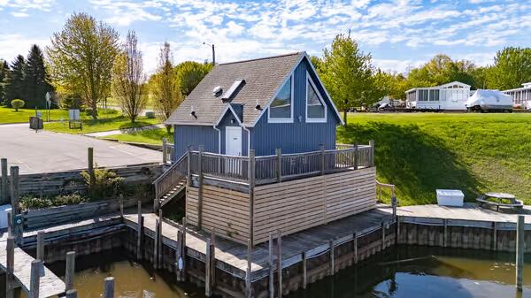 40 N Bailey Avenue South Haven MI 49090