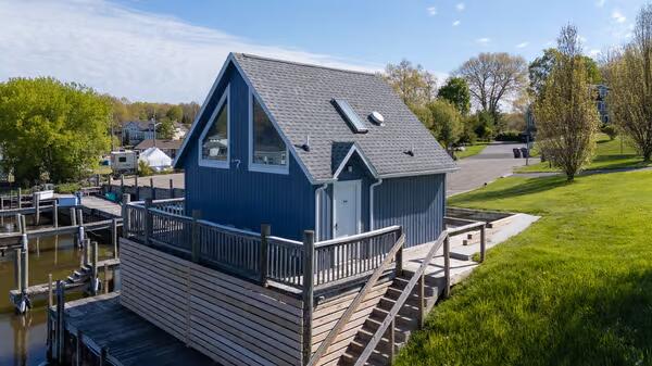 40 N Bailey Avenue South Haven MI 49090