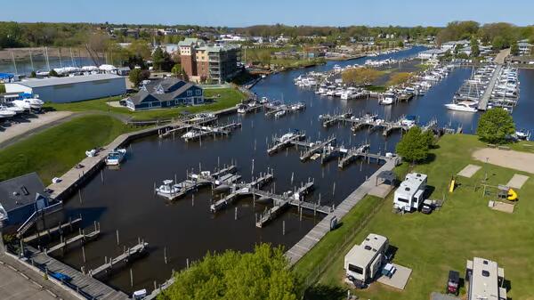 40 N Bailey Avenue South Haven MI 49090