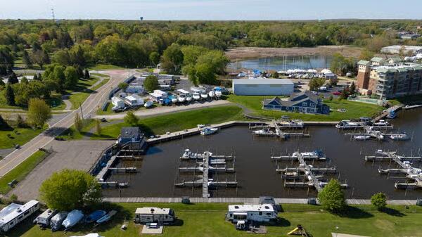 40 N Bailey Avenue South Haven MI 49090