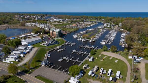 40 N Bailey Avenue South Haven MI 49090