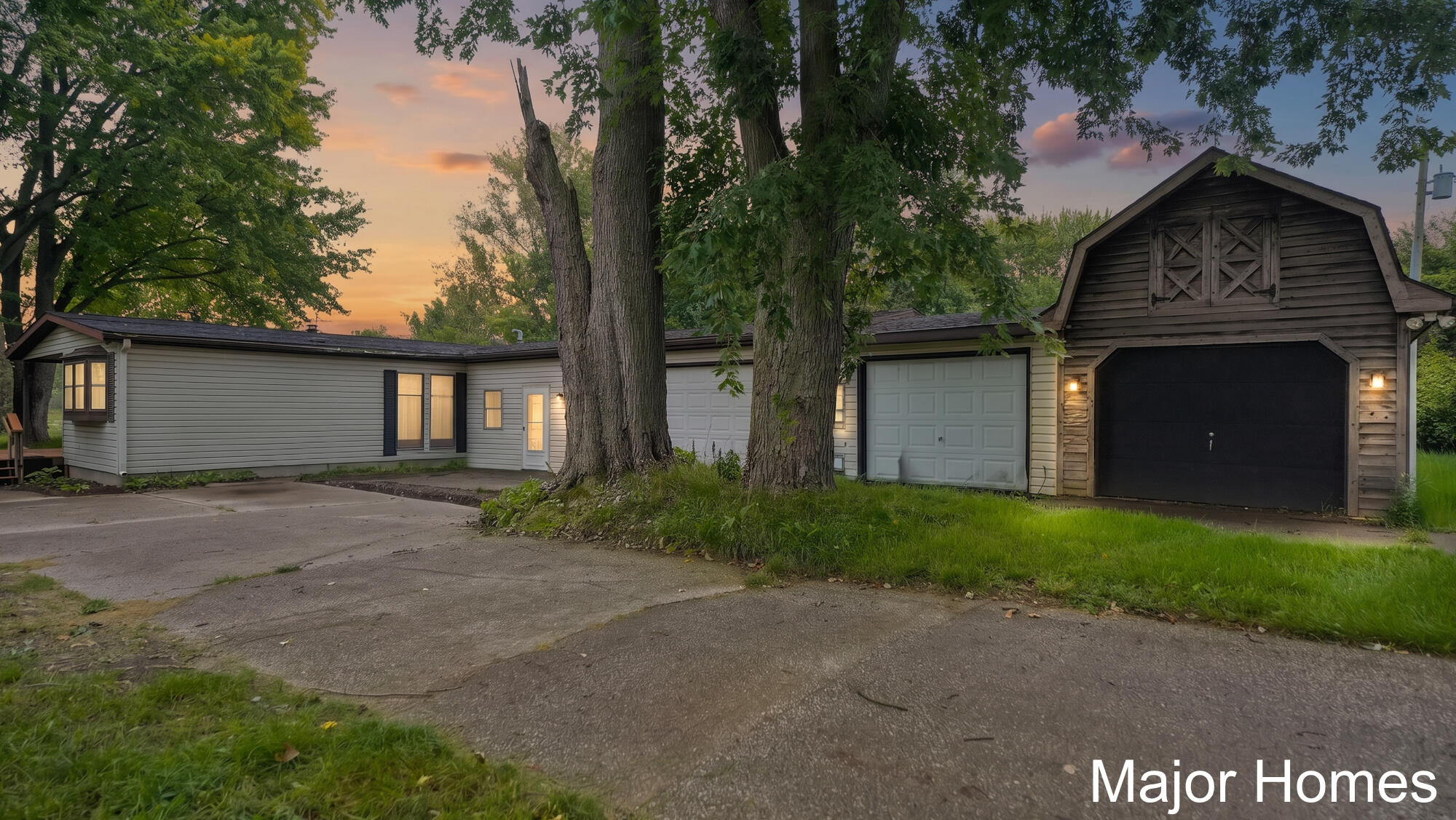 10383 N Cedar Drive Grand Haven MI 49417
