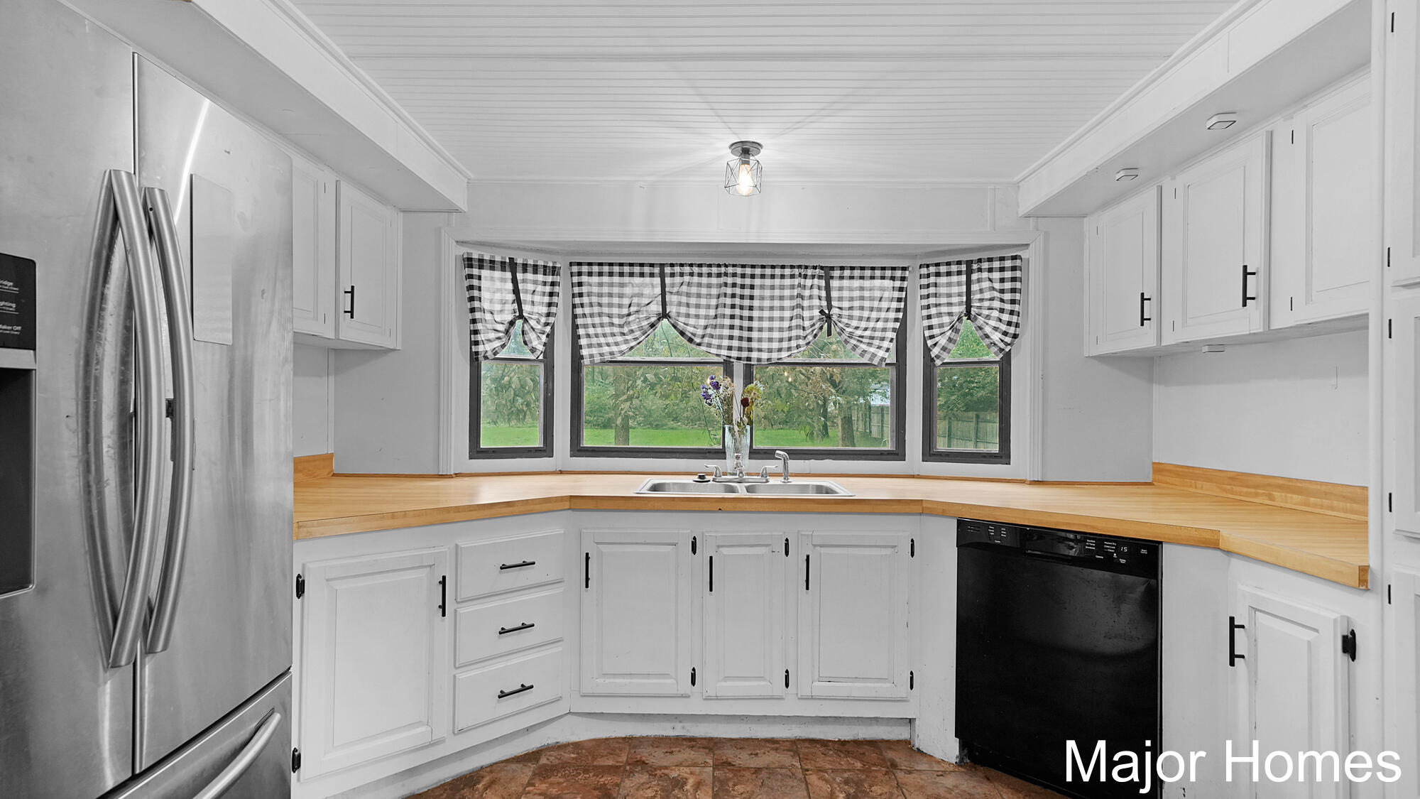 10383 N Cedar Drive Grand Haven MI 49417
