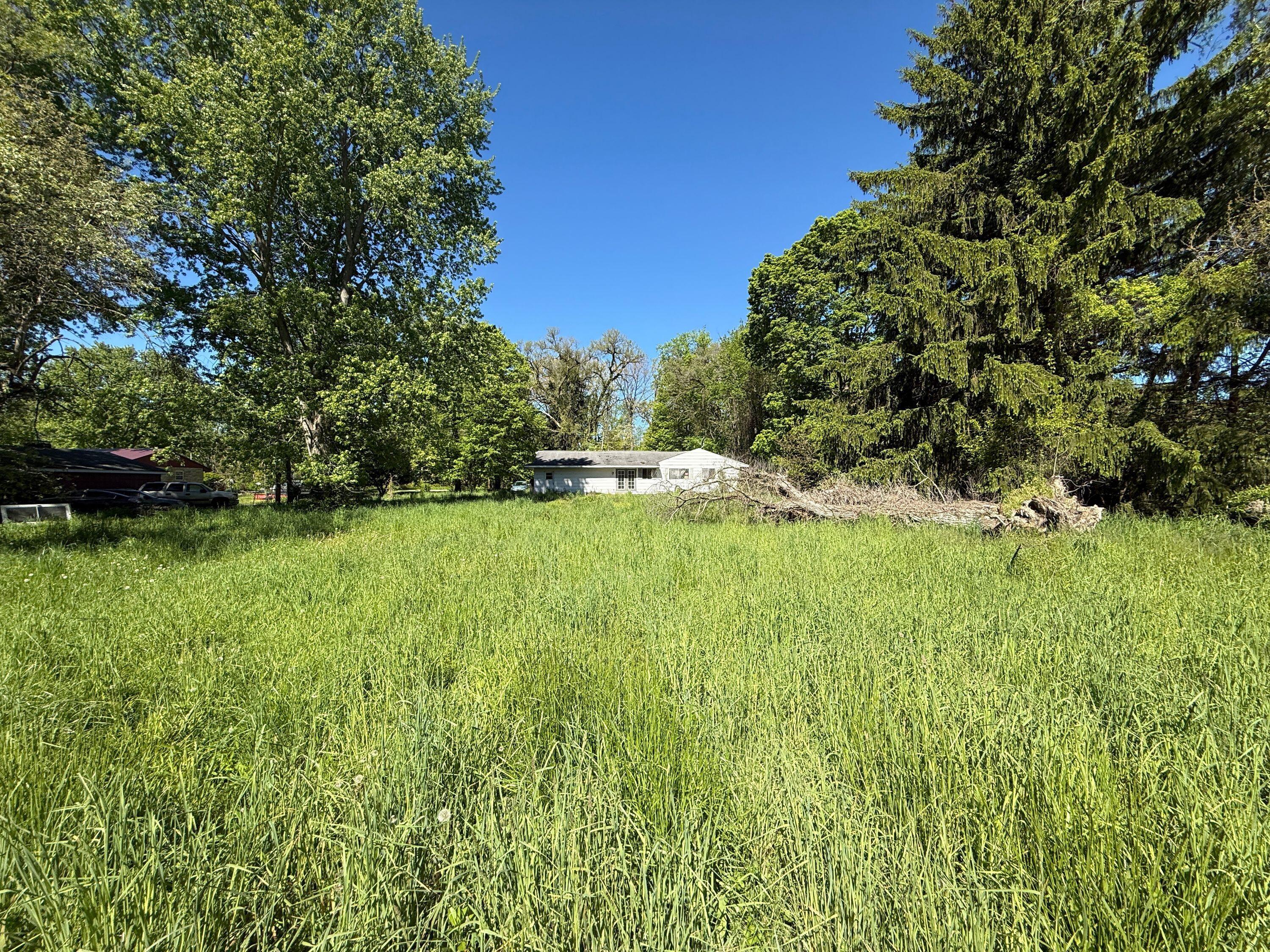 13817 S Log Cabin Road Three Oaks MI 49128