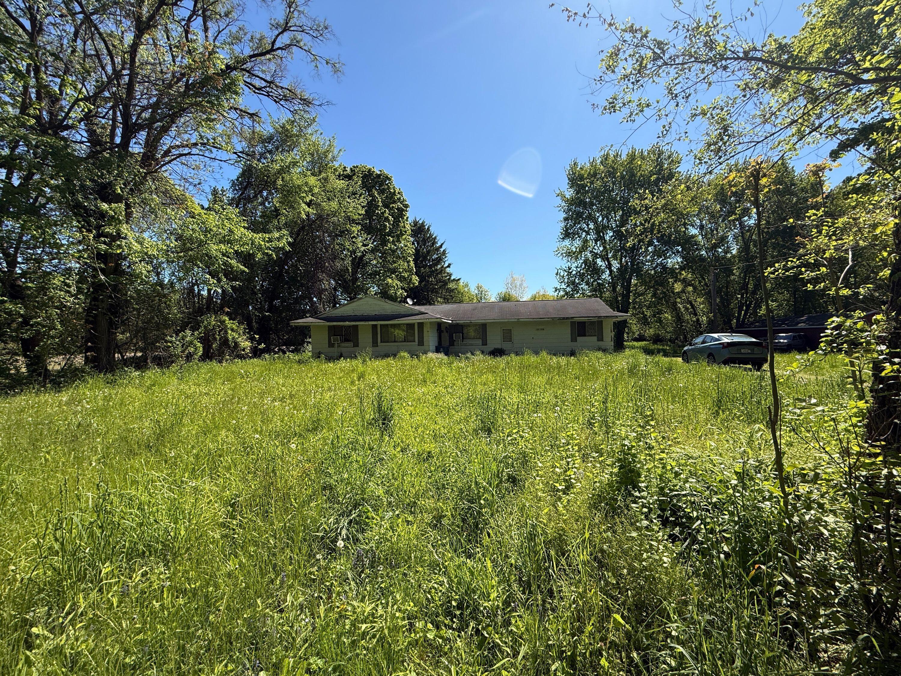 13817 S Log Cabin Road Three Oaks MI 49128