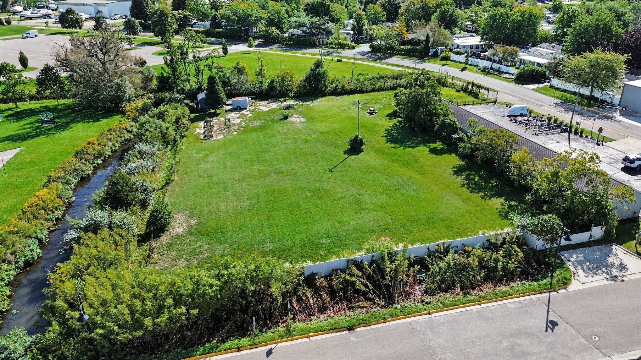 135 Dunkley Avenue South Haven MI 49090