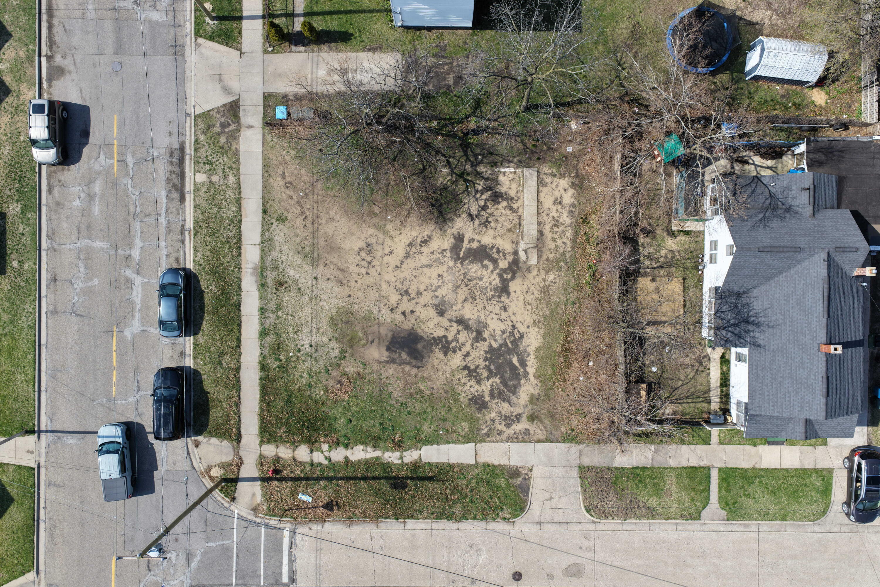 1374 Pine Street Muskegon MI 49442