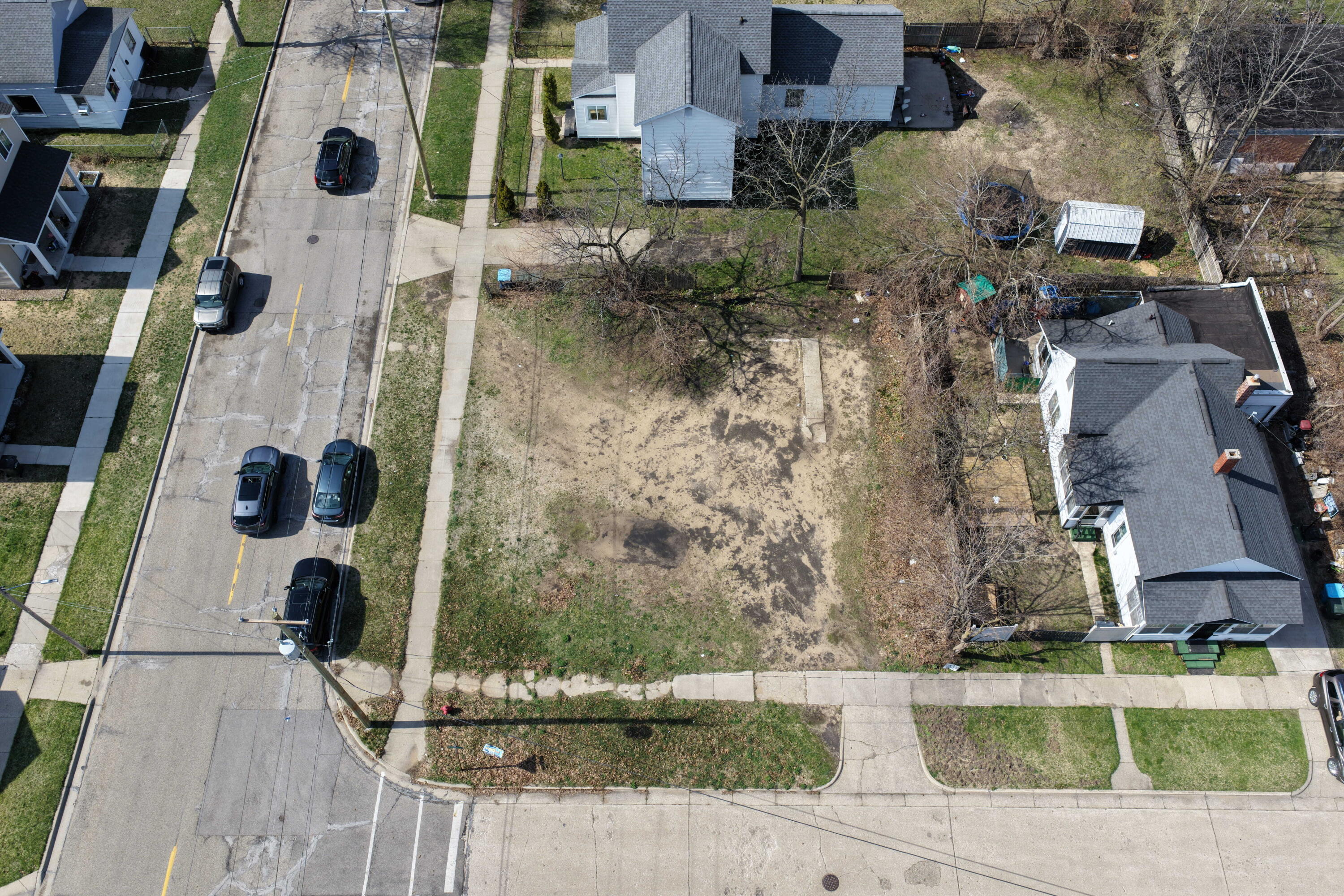 1374 Pine Street Muskegon MI 49442