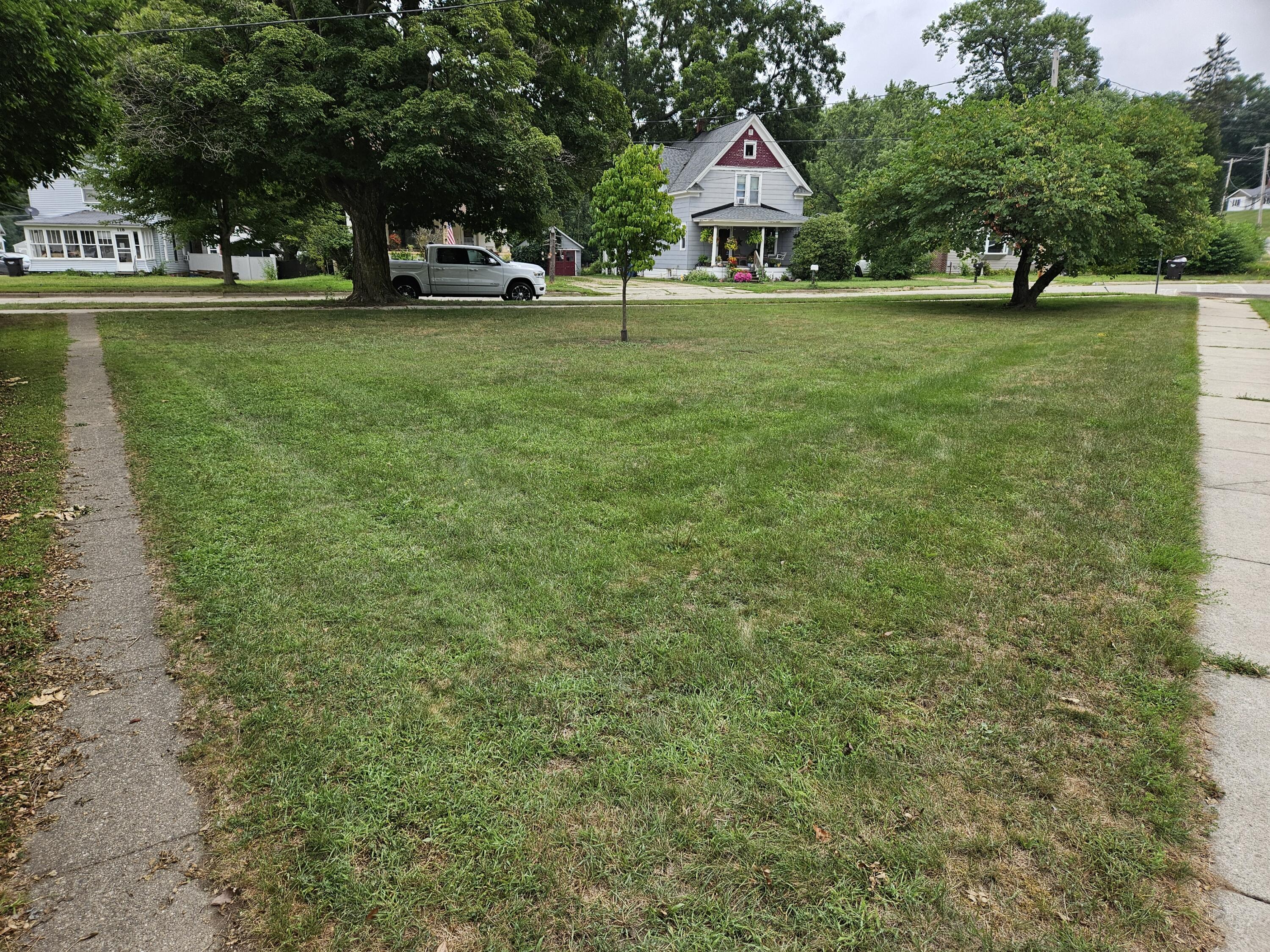 Ville North Street Allegan MI 49010