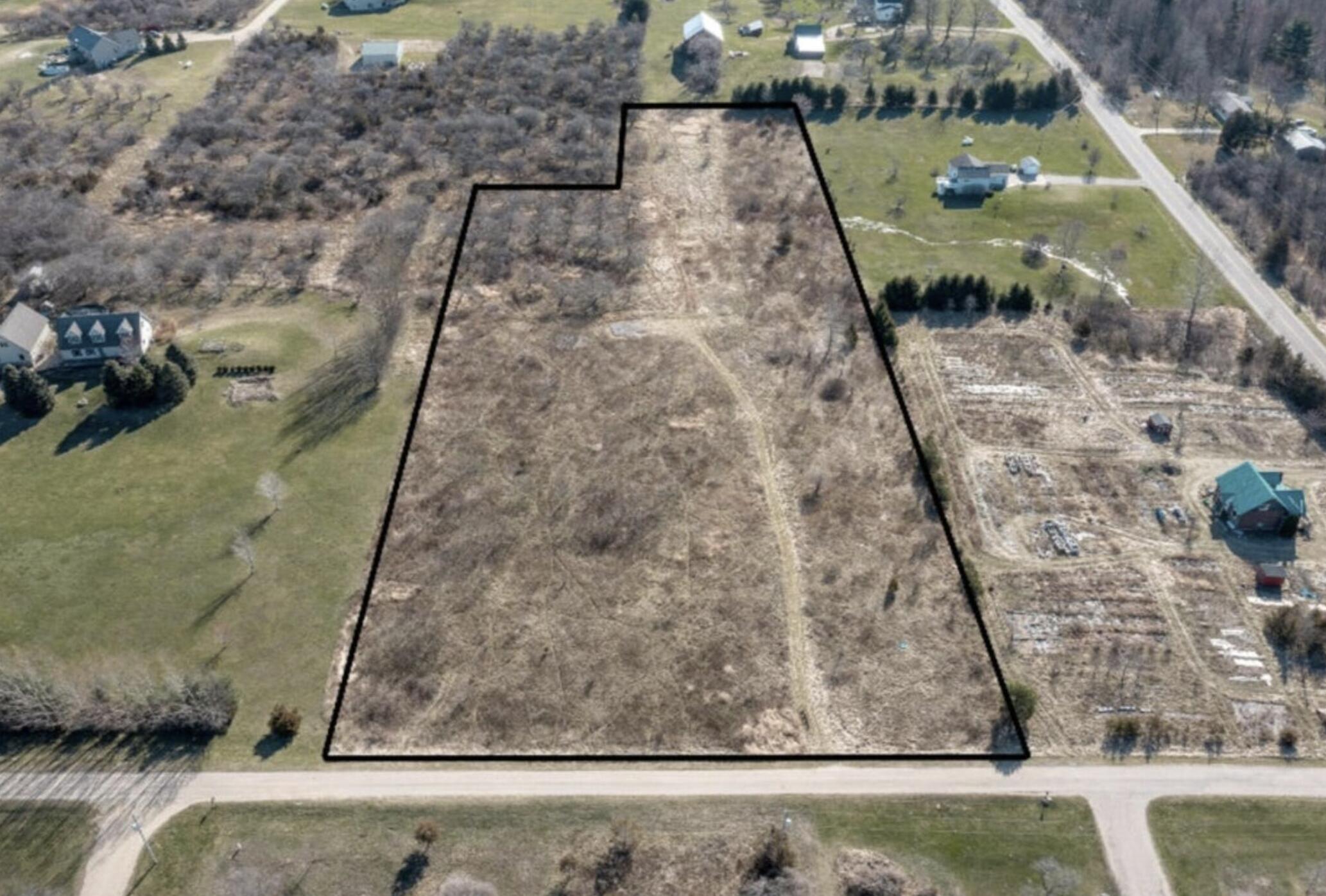 V/l Rolling Hills Drive Allegan MI 49408